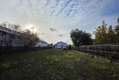 Spațiu comercial, de 1,350 mp, în Central - 1