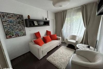 De vanzare Apartament 4 camere LUJERULUI - 2