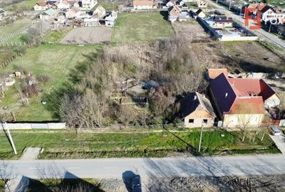 Teren de 2840 mp, în Jebel - 15