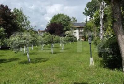 Casă cu 7 camere cu Teren 3833 Mp în Băicoi
