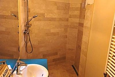 DIRECT PROPRIETAR - Oferim spre închiriere casa 120 mp utili - curte 300 mp - 11