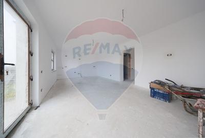 Casă individuală cu 4 camere cu Teren 330 Mp în Stupini - 23