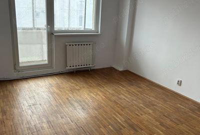 Vand apartament 2 camere decomandat la etajul 2 in blocul pompierilor - 3