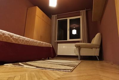 Apartament cu 3 camere decomandat în Hărmanului - 1