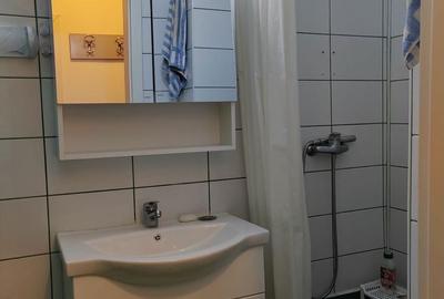 Garsonieră decomandată în Romană - 2