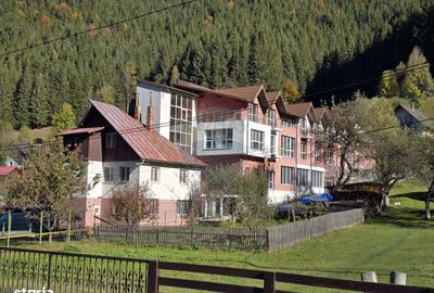 Spațiu comercial, de 1,063 mp, în Moieciu - 3