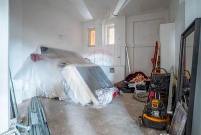 Spațiu comercial, de 210 mp, în Silva - 13