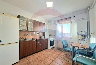 Apartament cu 3 camere de inchiriat in zona Micalaca - 3