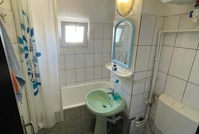 Apartament cu 3 camere semidecomandat în Calea București - 2