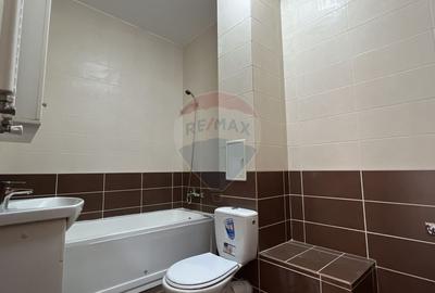Apartament cu 3 camere semidecomandat în Central - 9
