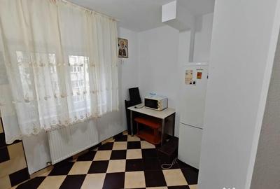 Garsonieră decomandată în Brâncoveanu