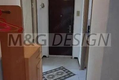 Apartament 2 camere zona centrala -Piata 700 centrala proprie - 2