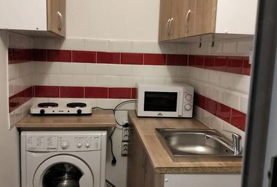 Garsonieră decomandată în Central