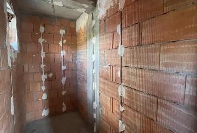Apartament cu 2 camere semidecomandat în Independenței - 2