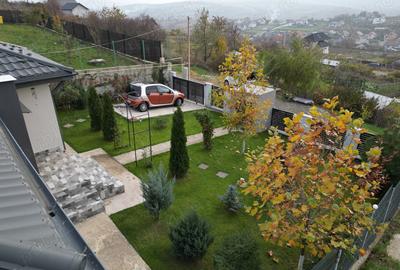 Casă cu 3 camere în Tomești - 2