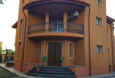Vila  5 camere  , in Ploiesti, zona 8 Martie. - 26