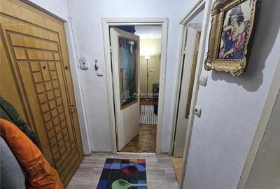 Garsonieră decomandată în Calea Caransebeșului