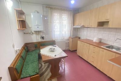 Apartament cu 2 camere decomandat în Alexandriei