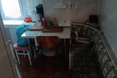 Apartament cu 3 camere decomandat în Central - 1