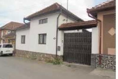 Casă cu 4 camere în Leheceni - 3