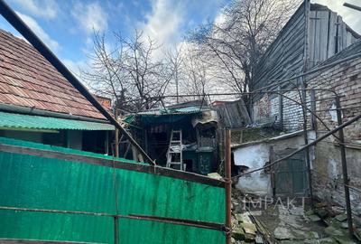 Casă individuală cu 6 camere cu Canalizare în Central - 24