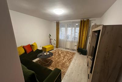 Apartament cu 3 camere decomandat în Central - 1