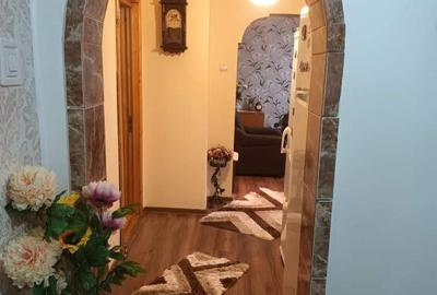 Apartament cu 3 camere decomandat în Central - 6