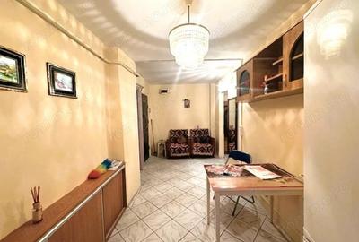 Apartament 3 camere etaj 1 decomandat - 15