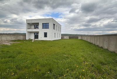 Casă cu 4 camere în Central - 3