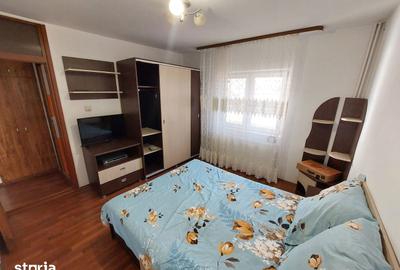 Apartament cu 4 camere decomandat în Micro 8 - 6
