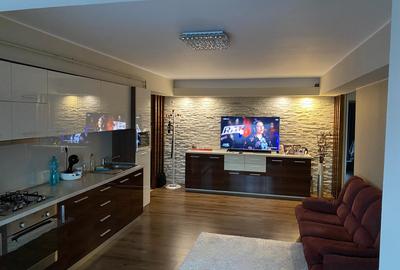 Apartament 4 camere Faleza Nord - bloc 2010 -spațios, renovat, mobilat si utilat - 3