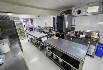 1 Mai-Grivita Parcul Ciresarii Spatiu 120mp Intim Amenajat Toate Dotarile - 11