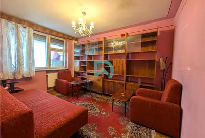 Apartament cu 3 camere decomandat în Centrul Civic - 2