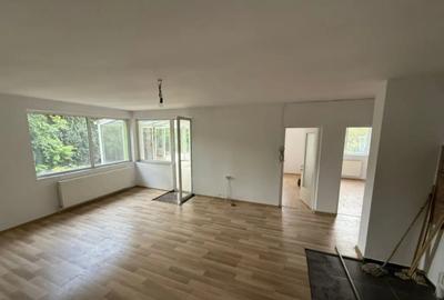 Apartament cu 3 camere decomandat în Central - 8