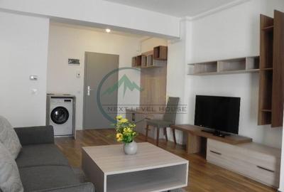 Apartament cu 2 camere semidecomandat, mobilat în Tractorul - 6