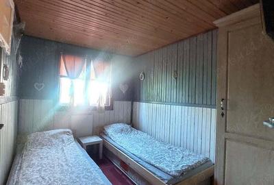 Casă cu 6 camere cu Teren 1050 Mp în Greșu - 10