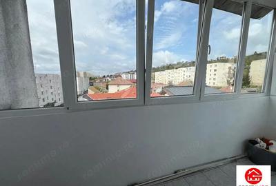 Apartament cu 3 camere decomandat în Tudor Vladimirescu - 2