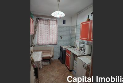 Apartament cu 3 camere decomandat în Micro 1 - 4