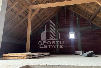 Triplex cu 5 camere, P+ E, In Sanandrei - 8