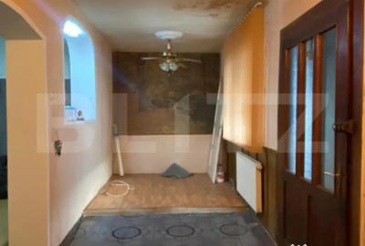 Casă cu 4 camere cu Canalizare în Central - 6