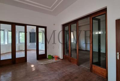 Casă individuală cu 5 camere în Unirii - 11