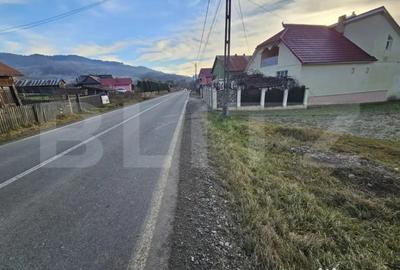 Teren de 1400 mp, în Central - 2