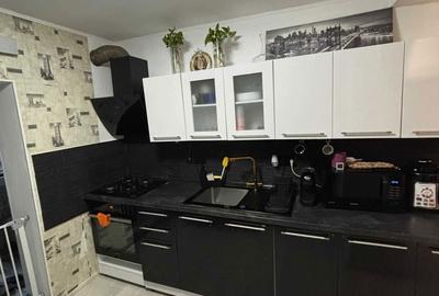 Apartament cu 2 camere decomandat în Barieră - 3