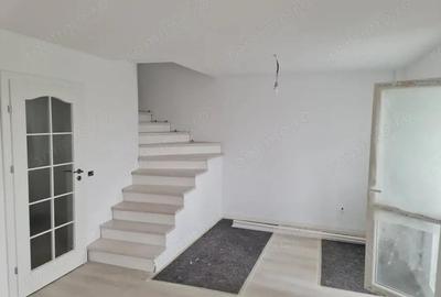 De vanzare Apartament 4 camere tip duplex Pacii, etajul 4 si 5 - 10