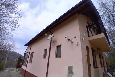 Vila de 150 mp  cu teren aferent de 3600 mp - 2