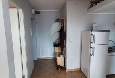 Apartament cu 3 camere decomandat în Plopilor - 9
