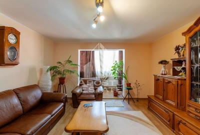 Apartament cu 3 camere,  doua bai , centrala termica , decomandat - 3