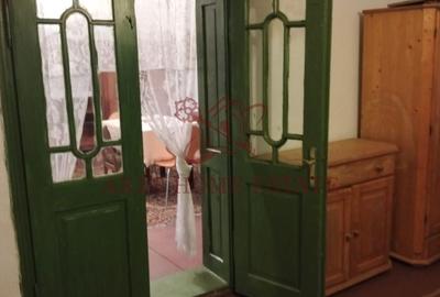 Casă cu 5 camere cu Canalizare în Ticvaniu Mare - 8