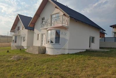 Casă individuală cu 5 camere cu Teren 560 Mp în Șcheia - 4