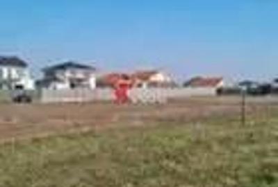 Teren de 756 mp, în Dumbrăvița - 3